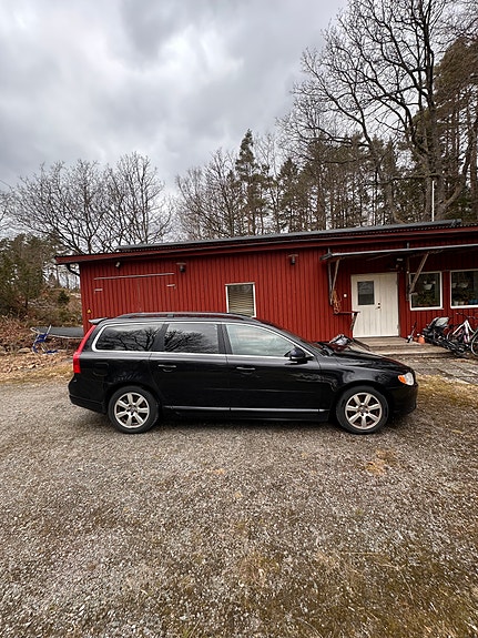 Volvo V70 4 of 8
