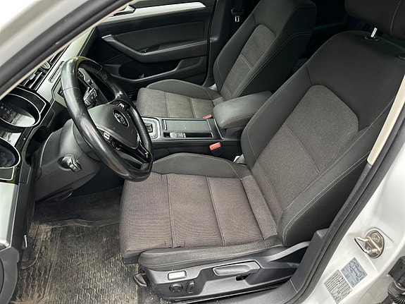 Volkswagen Passat 6 of 7
