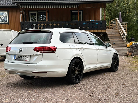 Volkswagen Passat 3 of 7