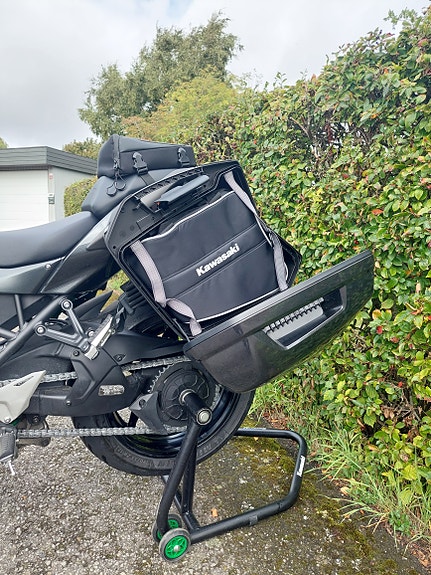 Kawasaki Ninja H2 SX 5 of 9