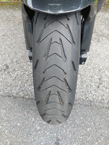 Kawasaki Ninja H2 SX 9 of 9