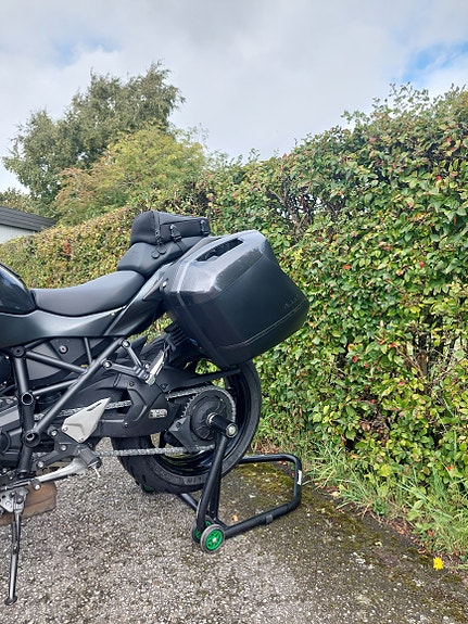 Kawasaki Ninja H2 SX 4 of 9
