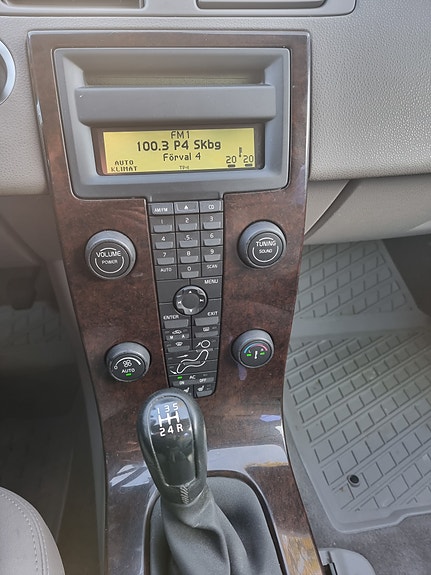 Volvo V50 7 of 8