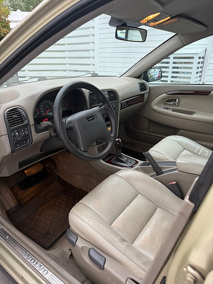 Volvo V40 5 of 11