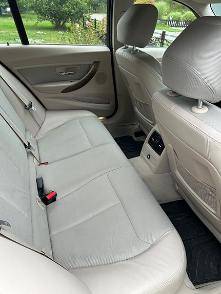 BMW 320d 5 of 6