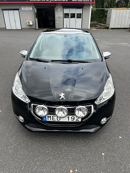 Peugeot 208 6 of 26