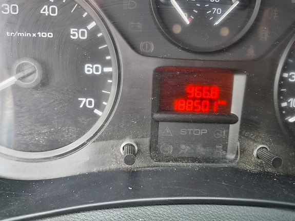 Peugeot Partner 8 of 9