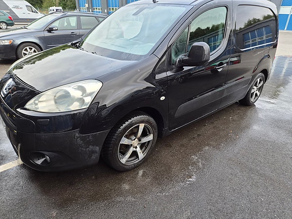 Peugeot Partner 3 of 9