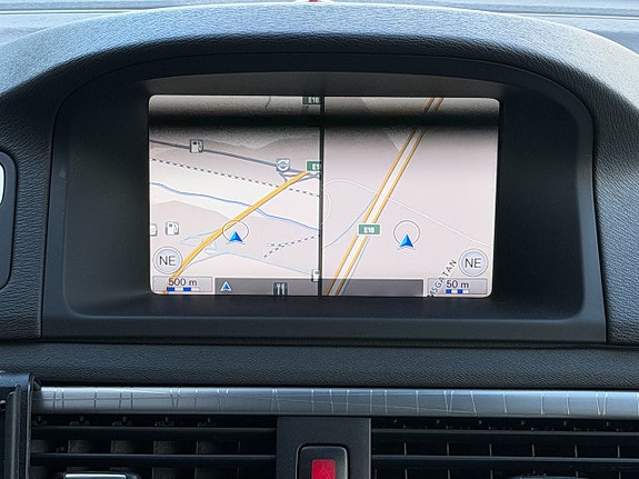 Volvo XC70 24 of 26