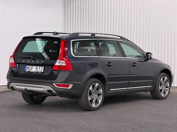 Volvo XC70 8 of 26