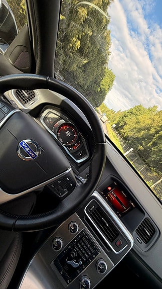 Volvo V60 Cross Country 8 of 9