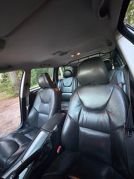 Volvo V70 7 of 8