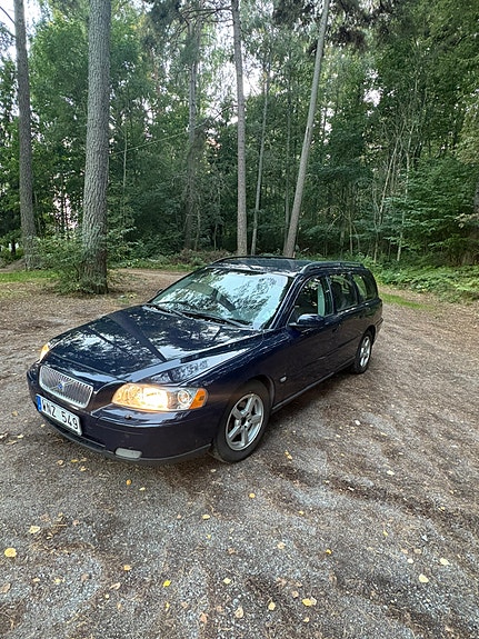 Volvo V70 4 of 8