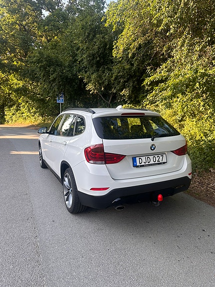 BMW X1 2 of 7