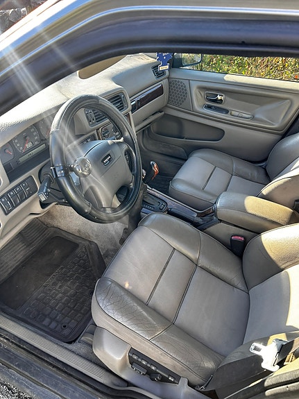 Volvo XC70 8 of 11