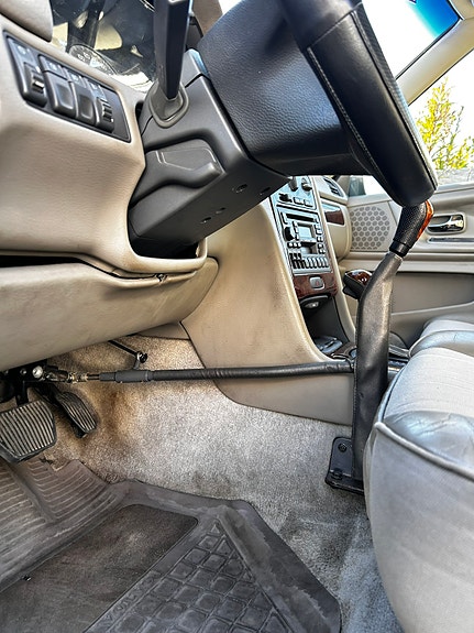 Volvo XC70 11 of 11