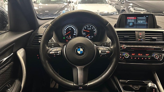 BMW 118i 19 of 30