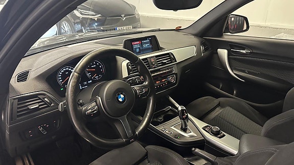 BMW 118i 9 of 30