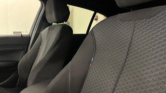 BMW 118i 13 of 30
