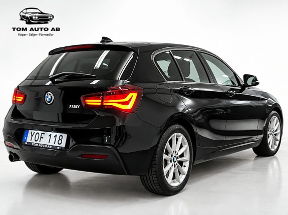 BMW 118i 6 of 30