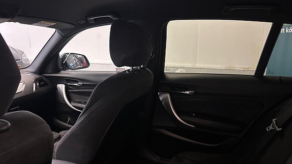 BMW 118i 17 of 30