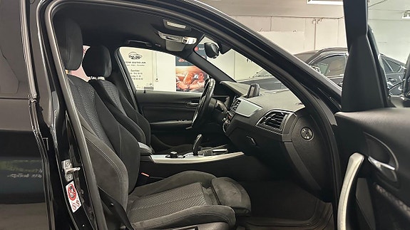 BMW 118i 15 of 30