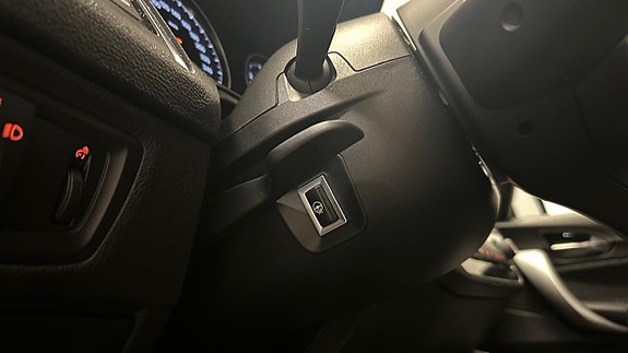 BMW 118i 11 of 30