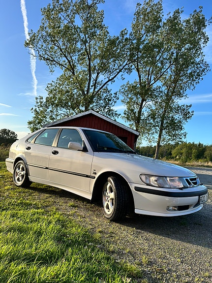 Saab 9-3 2 of 9