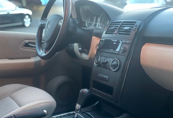 Mercedes-Benz A150 7 of 10