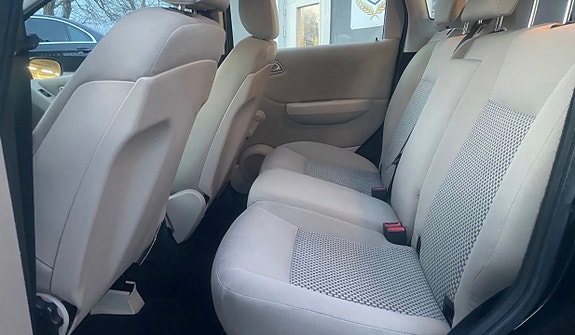 Mercedes-Benz A150 9 of 10