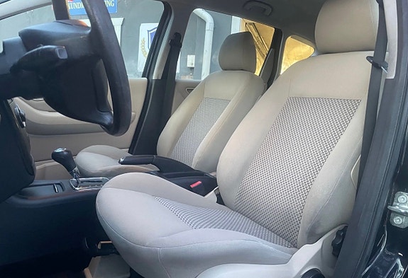 Mercedes-Benz A150 5 of 10