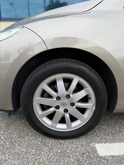 Renault Megane 6 of 15