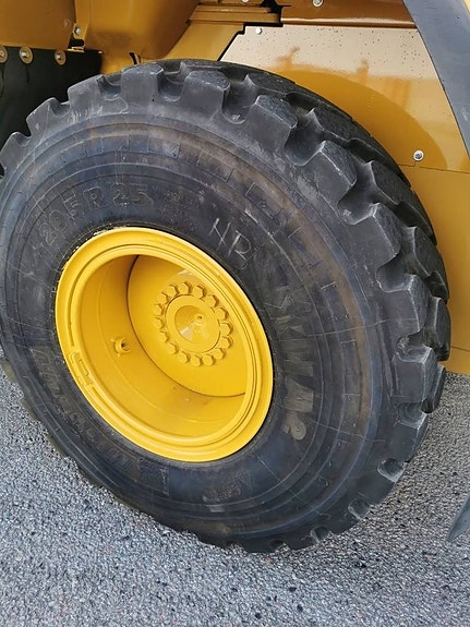 CAT 930M 16 of 19