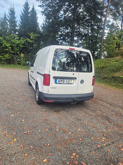 Volkswagen Caddy 2 of 6