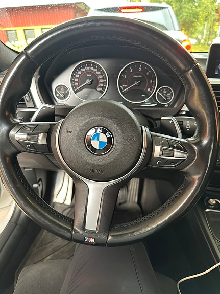 BMW 320d 12 of 19