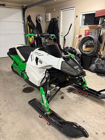 Arctic-cat 5 of 5