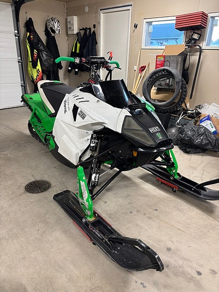 Arctic-cat 3 of 5