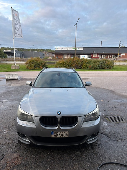 BMW 520d 3 of 8