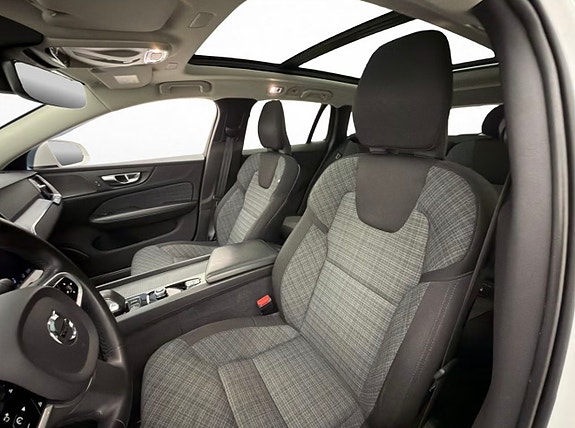 Volvo V60 Cross Country 9 of 13