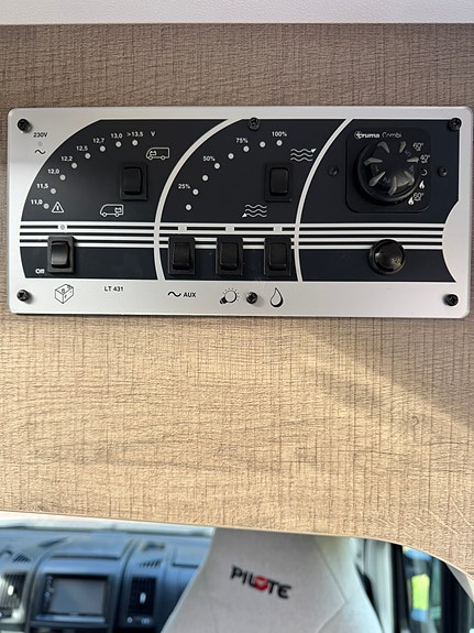 Fiat Pilote V600F/G 22 of 23