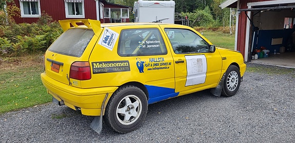 Volkswagen Golf III 2 of 5