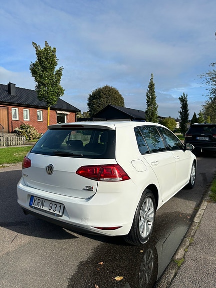 Volkswagen Golf VII 4 of 12
