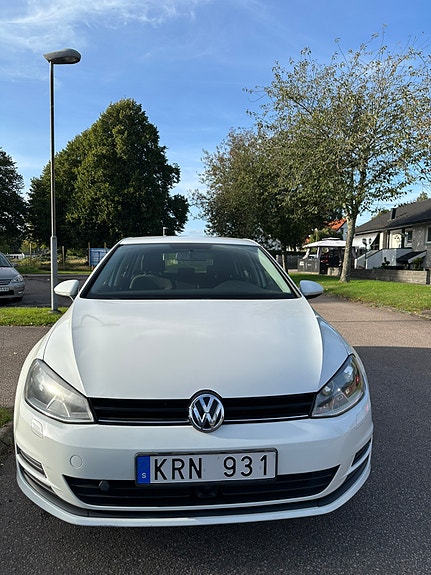 Volkswagen Golf VII 3 of 12