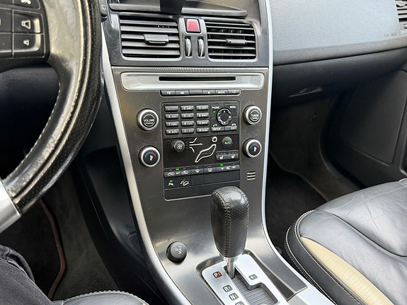 Volvo XC60 29 of 30