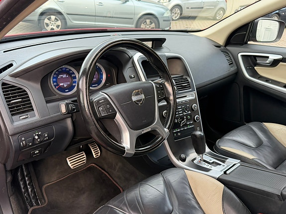 Volvo XC60 24 of 30