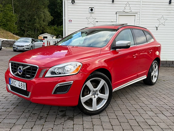 Volvo XC60 2 of 30