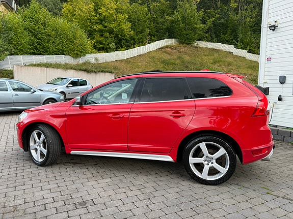 Volvo XC60 12 of 30