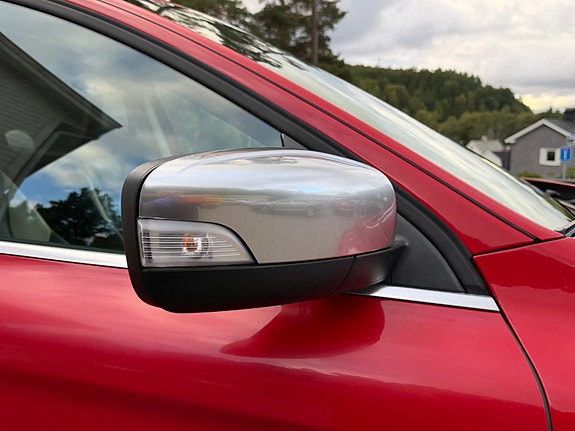 Volvo XC60 18 of 30