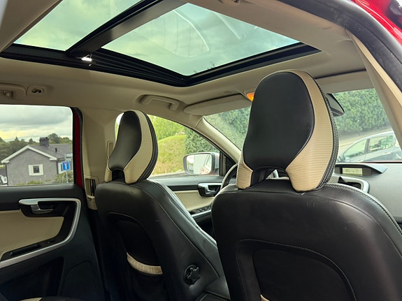 Volvo XC60 21 of 30