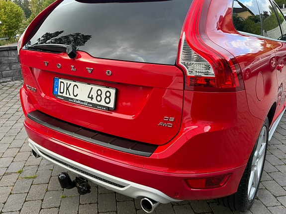 Volvo XC60 14 of 30